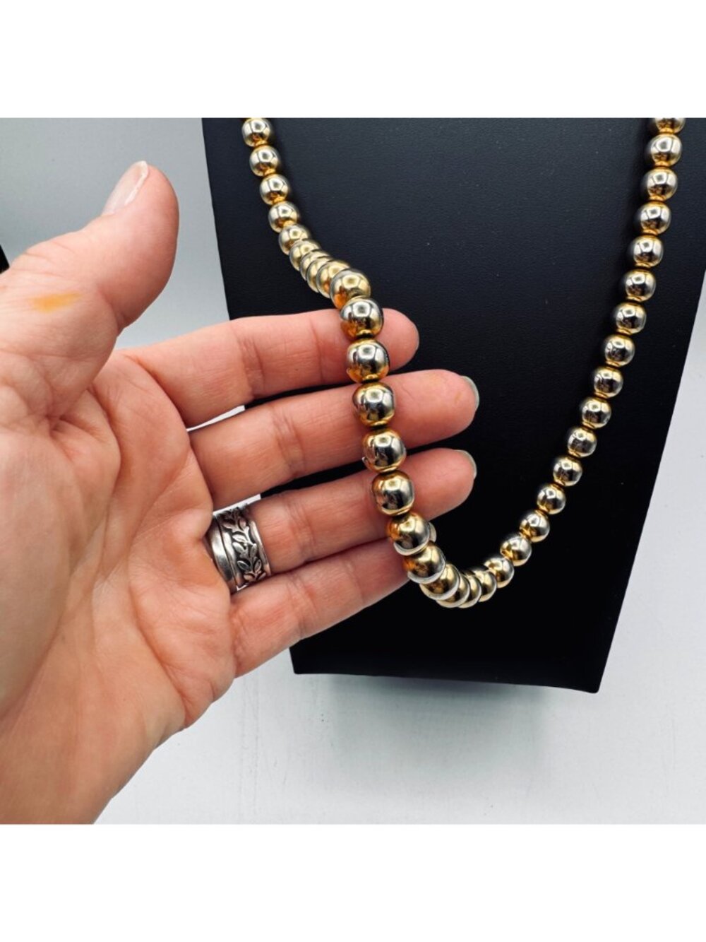 Vintage Gold Tone Bead Necklace 10mm Polished Metal Strung on Rope Chain 30" - Picture 3 of 5